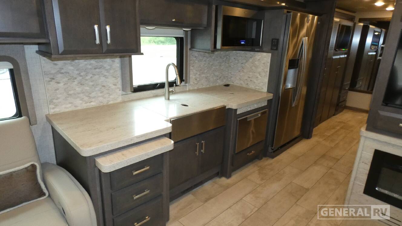 A photo of this 2022 Thor Motor Coach TUSCANY 40RT