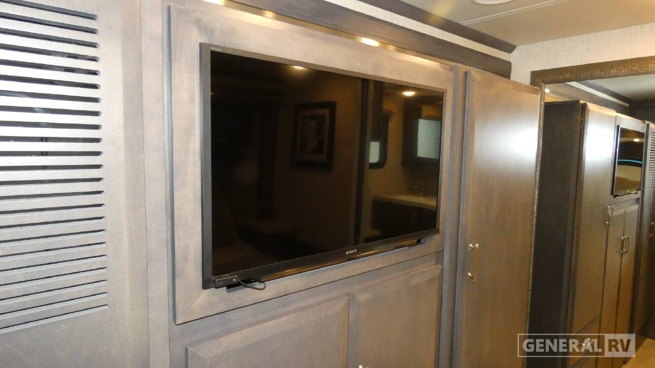 A photo of this 2022 Thor Motor Coach TUSCANY 40RT