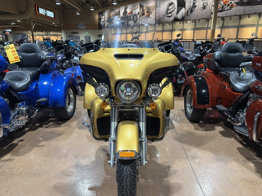 2017 Harley-Davidson TRI GLIDE ULTRA CLASSIC in rapid city SD