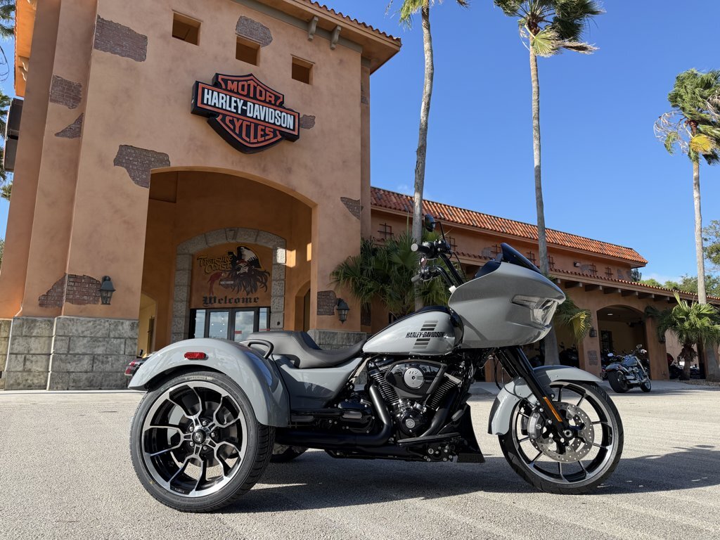 2026 Harley-Davidson ROAD GLIDE 3 3 in Stuart, FL