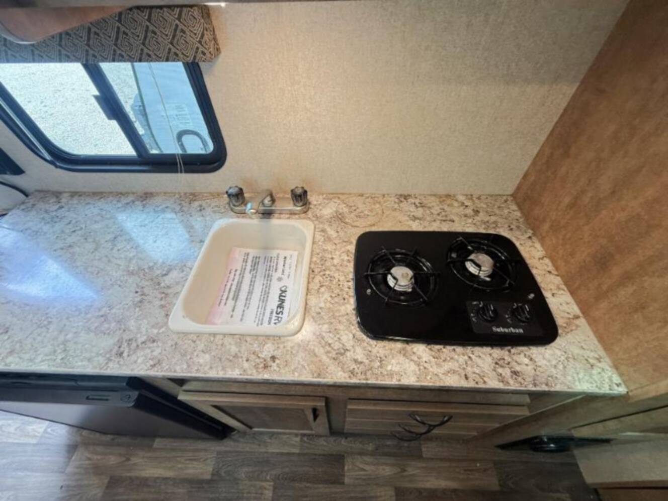 A photo of this 2017 Starcraft AR-ONE MAXX 19BHLE