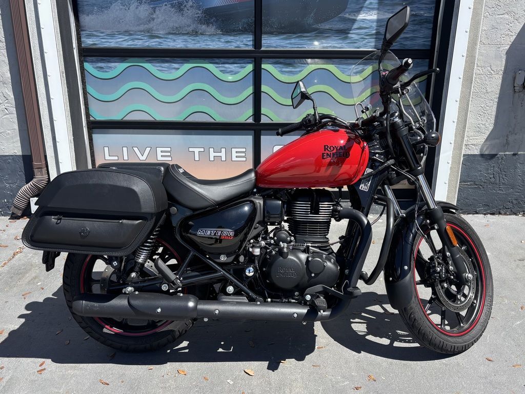 2022 Royal Enfield Meteor Fireball Red in Clearwater, FL
