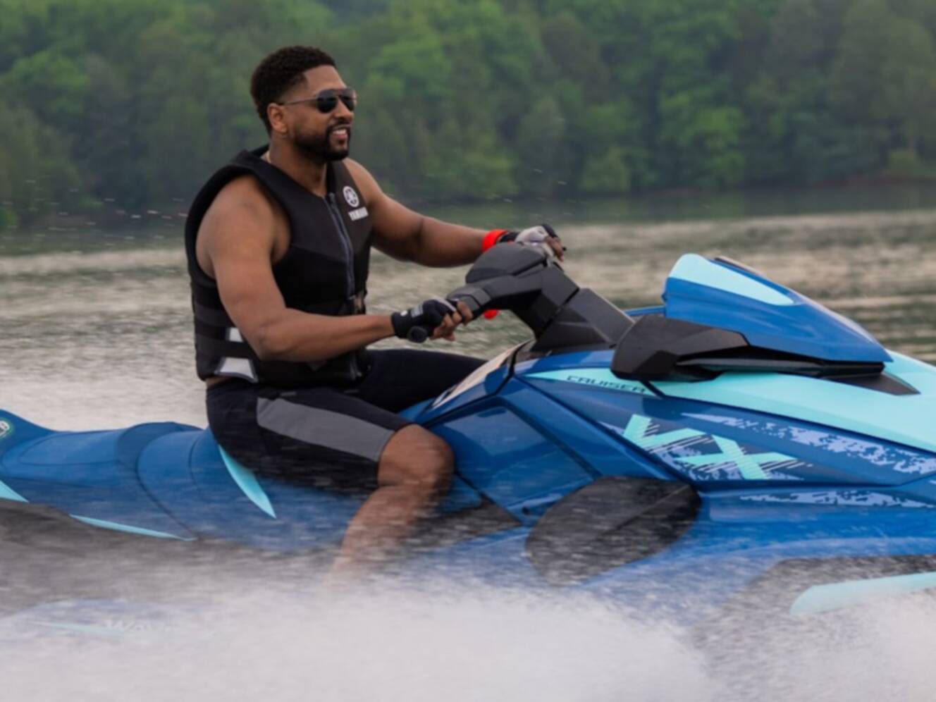 A photo of this 2027 Yamaha Waverunners VX Cruiser®
