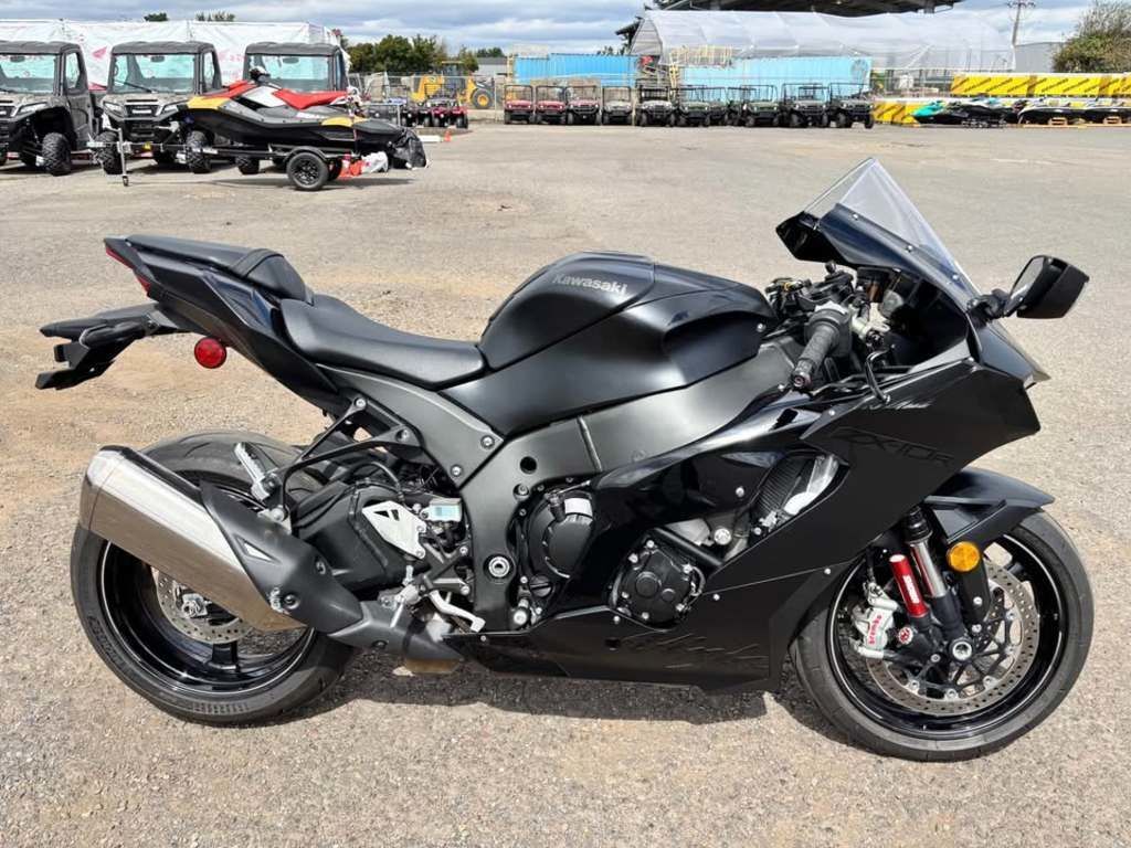 2024 Kawasaki Ninja® ZX -10R BASE in Hillsboro, OR
