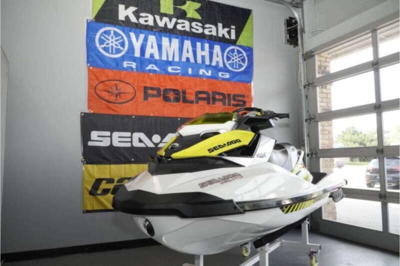 A photo of this 2016 Sea-Doo RXPX 300