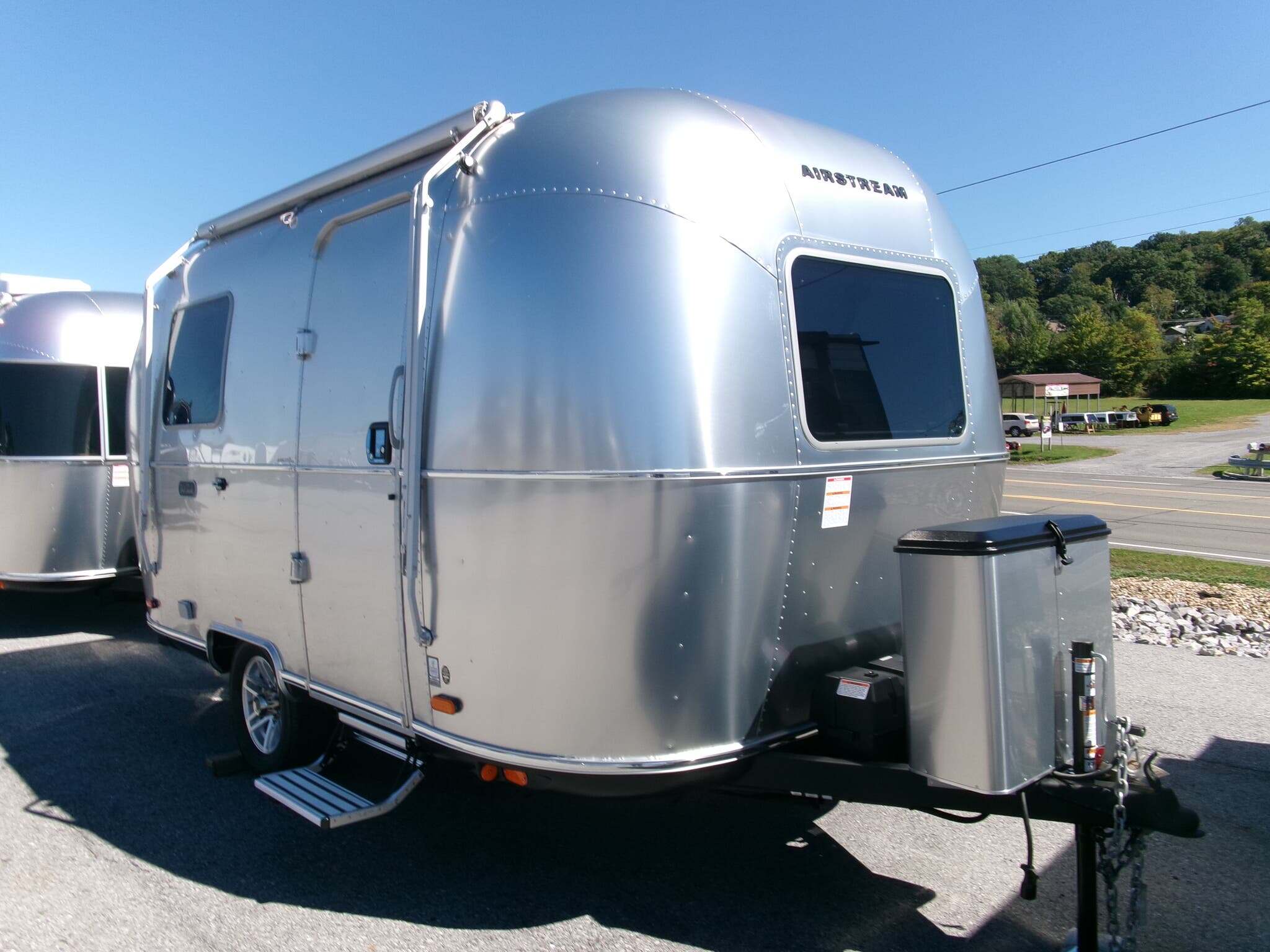 2027 Airstream World Traveler 17RB in duncansville PA