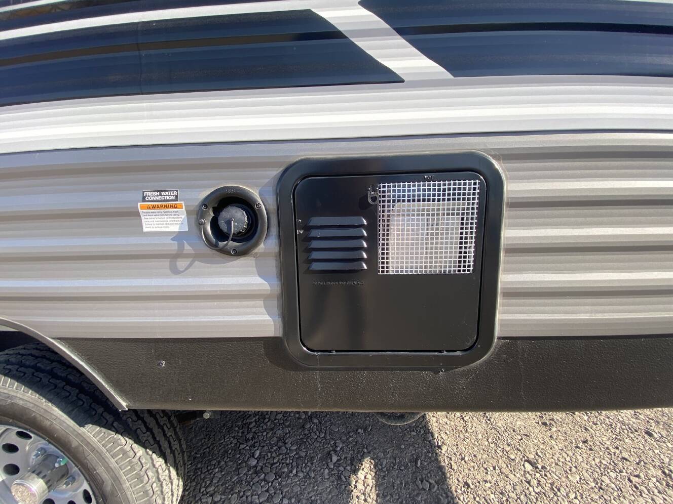 A photo of this 2022 Coleman Lantern LT 202RD