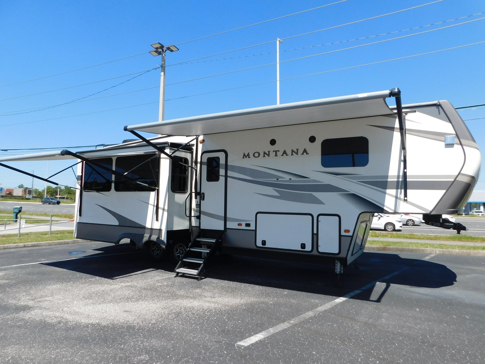 2020 Keystone Rv Co MONTANA 3121RL in brooksville FL
