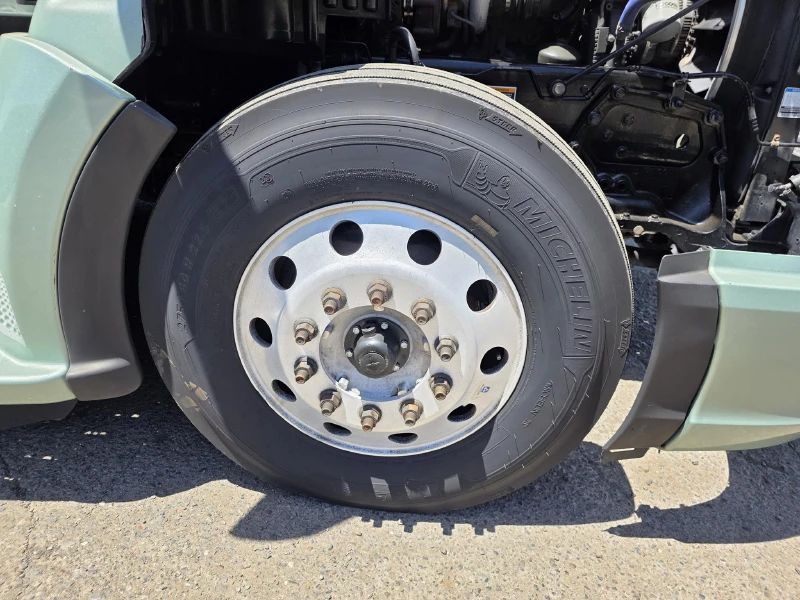 2021 KENWORTH T680