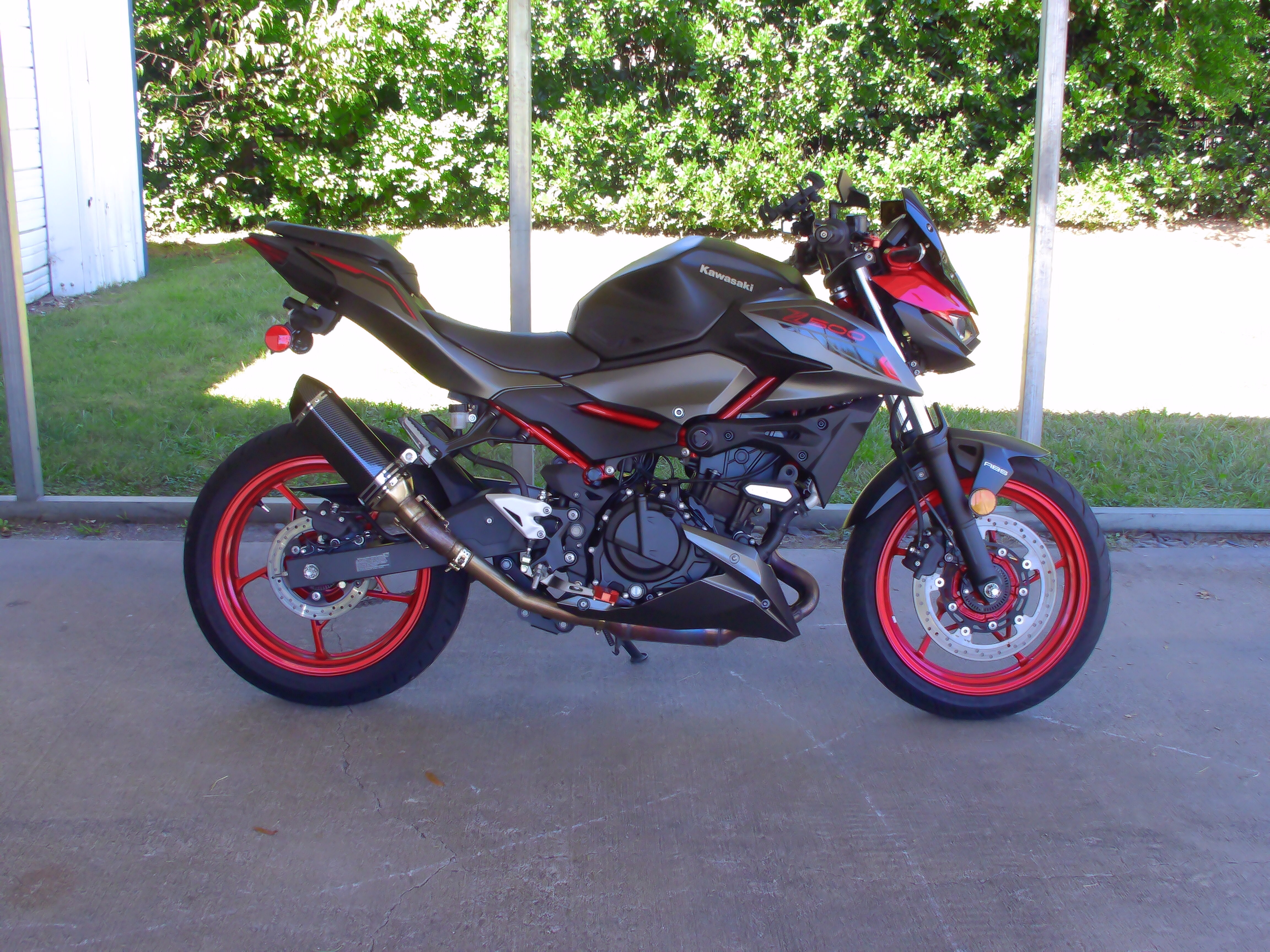 2025 Kawasaki Z500 SE ABS SE ABS in Asheville, NC