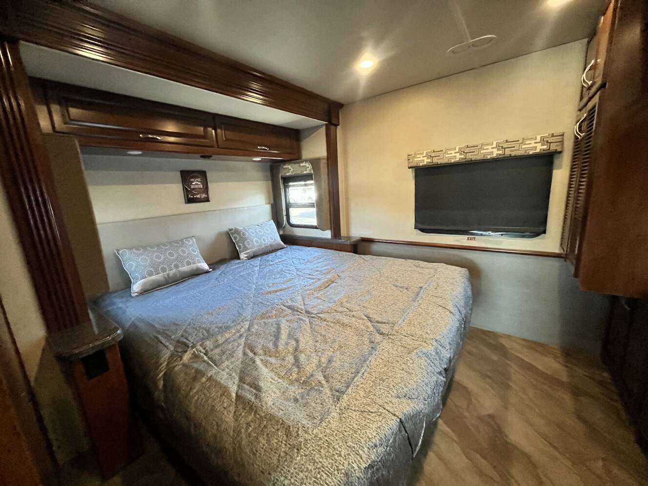 A photo of this 2017 Fleetwood Storm 32A