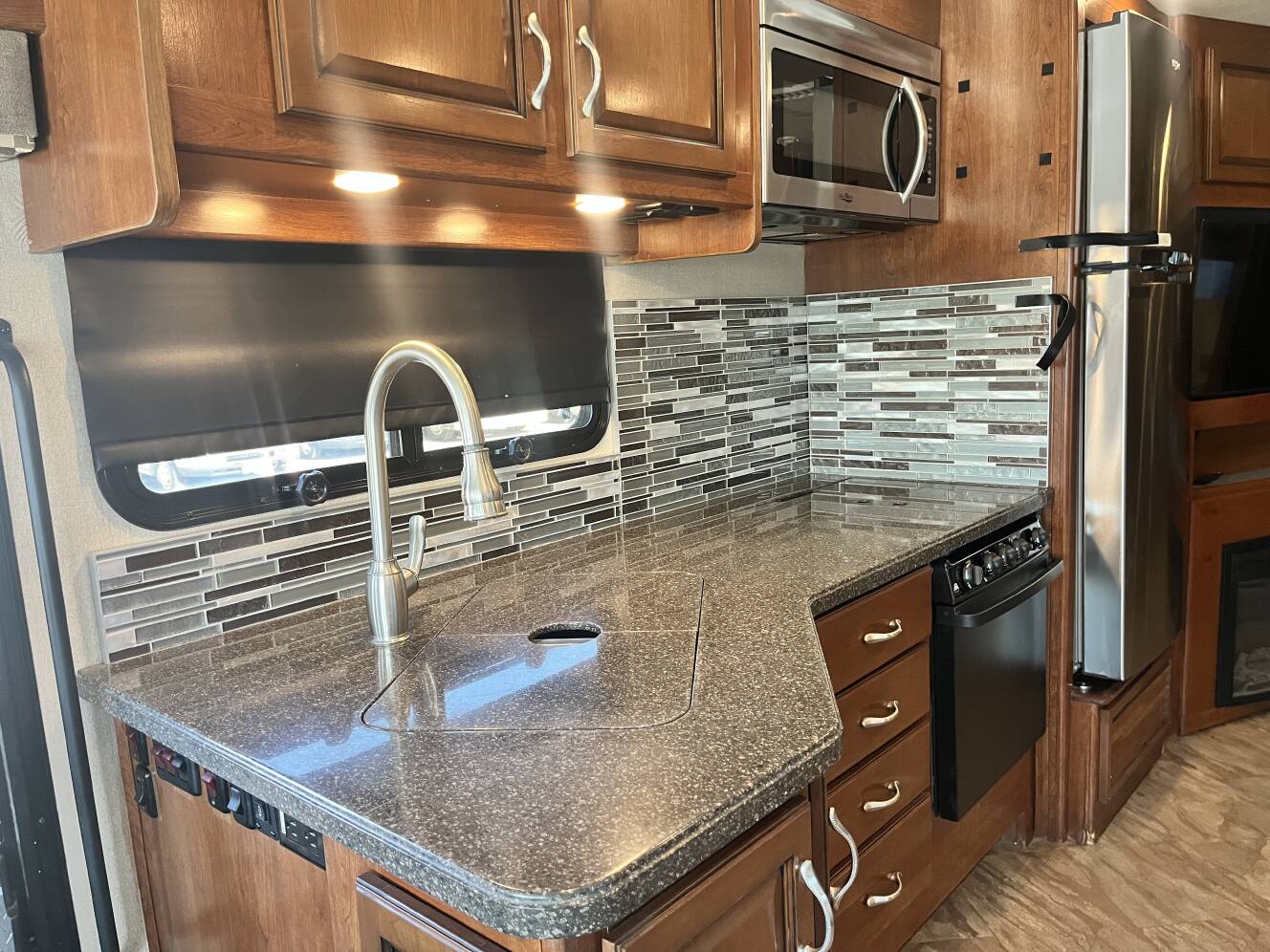 A photo of this 2017 Fleetwood Storm 32A