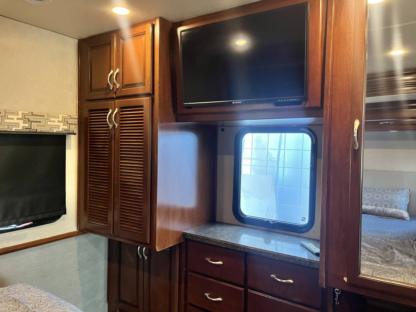 A photo of this 2017 Fleetwood Storm 32A