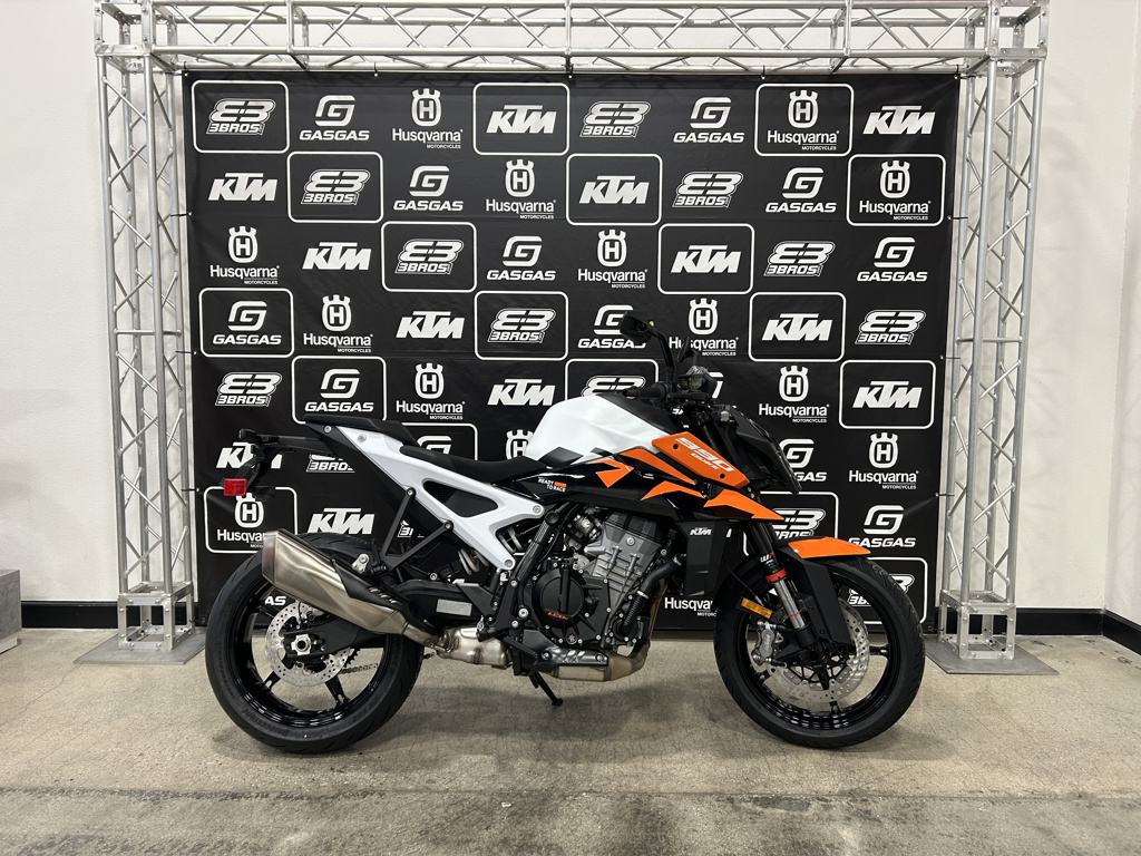 2027 KTM 990 DUKE 990 in Costa Mesa, CA