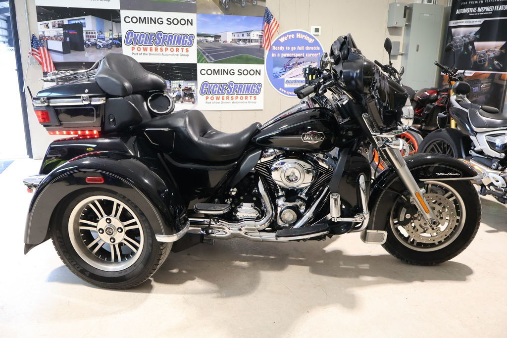 2010 Harley-Davidson Trike FLHTCUTG - Tri Glide Ultra Classic ULTRA CLASSIC® in Clearwater, FL