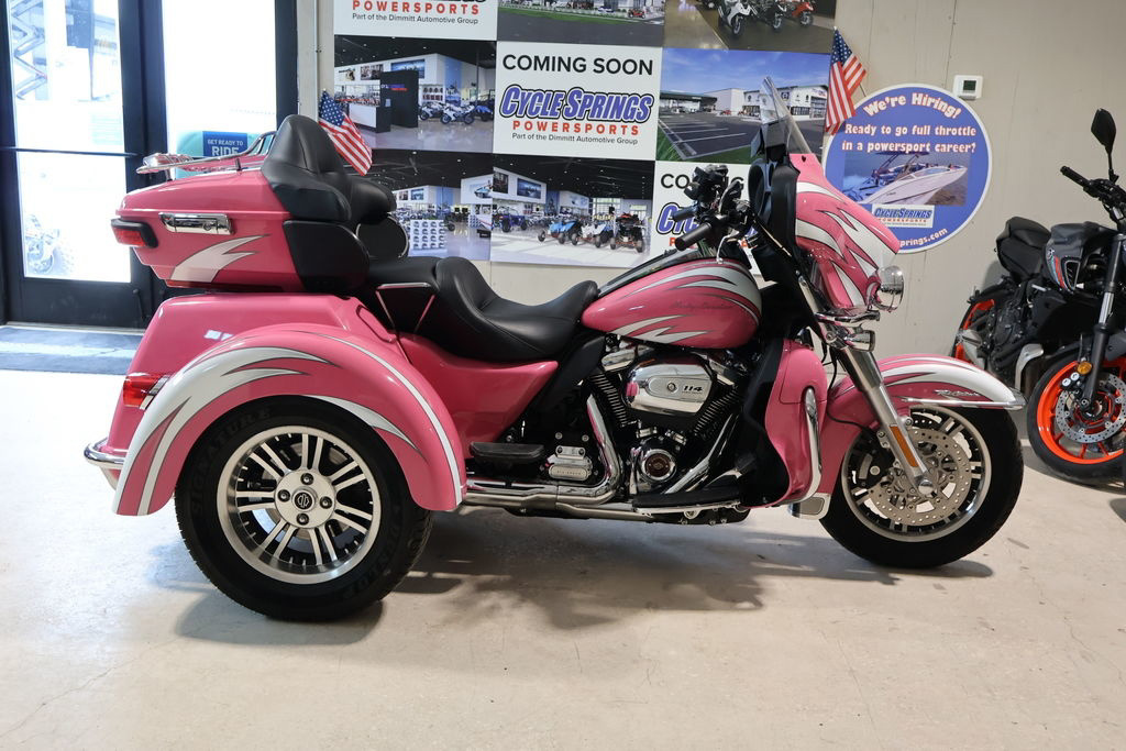 2023 Harley-Davidson Trike FLHTCUTG - Tri Glide Ultra ULTRA CLASSIC® in Clearwater, FL