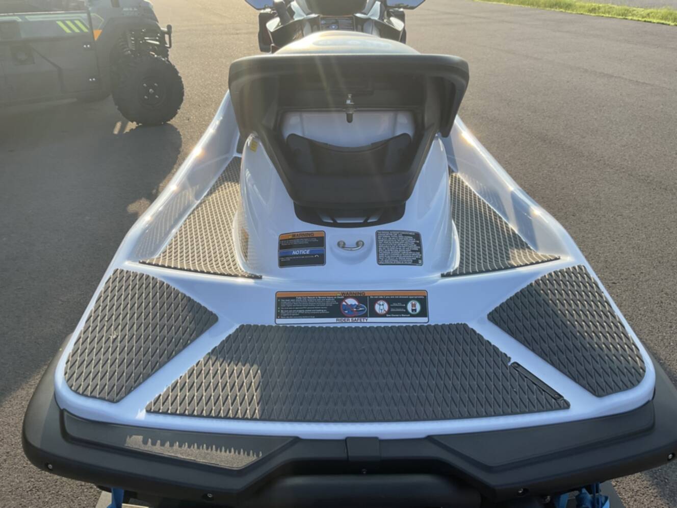 A photo of this 2025 Kawasaki JET SKI STX 160X