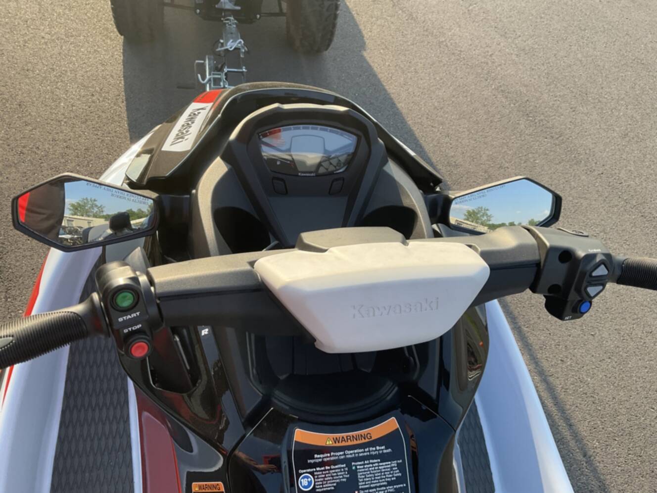 A photo of this 2025 Kawasaki JET SKI STX 160X