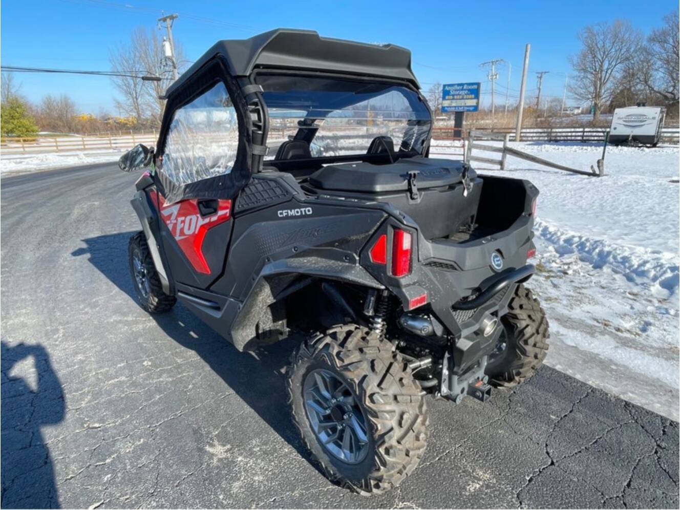 A photo of this 2025 CFMOTO ZFORCE 950 Trail