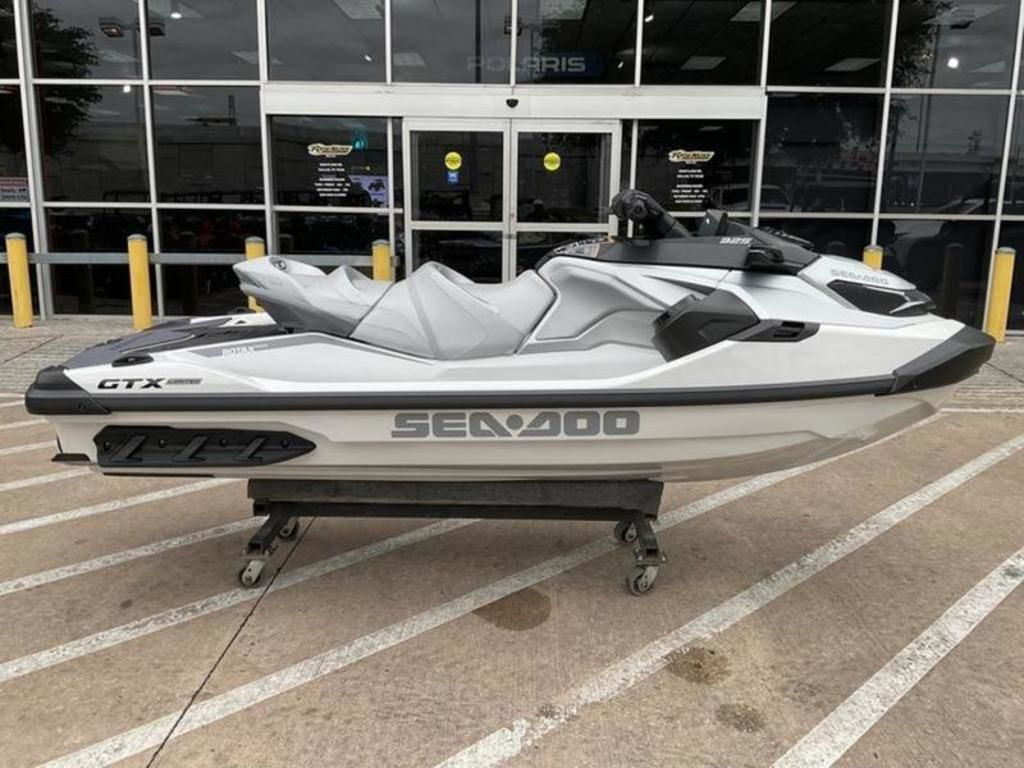 2026 Sea-Doo GTX Limited 325 White Pearl Premium in plano TX