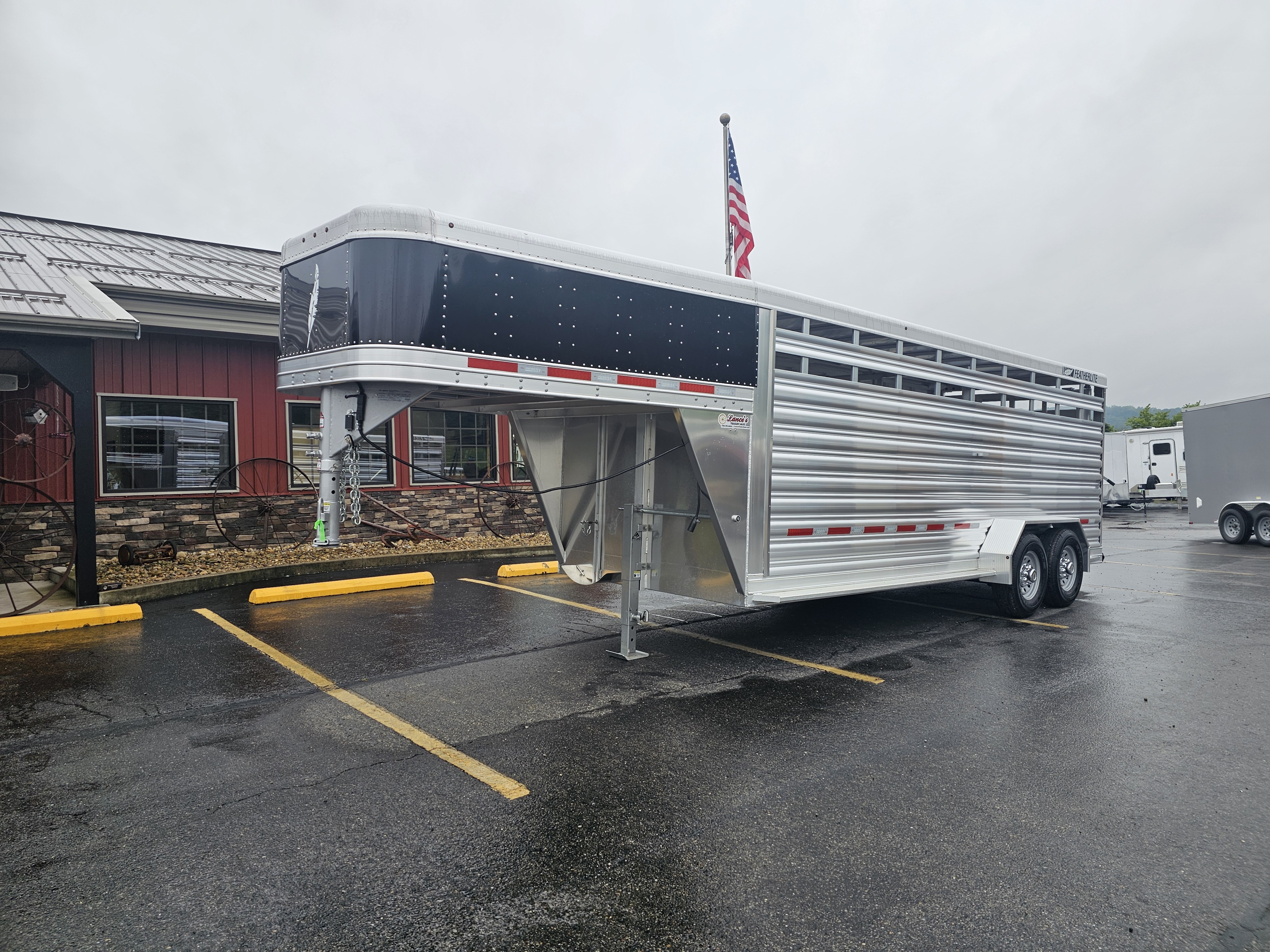2027 Featherlite Trailers 20' Livestock Trailer in Athens, OH
