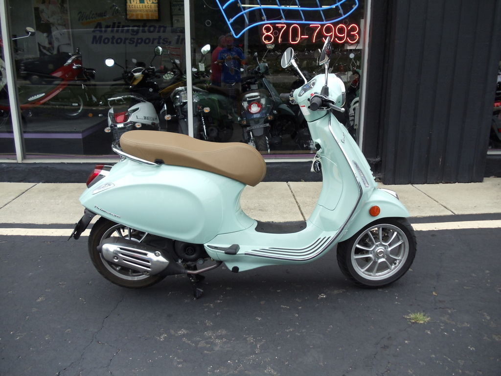 2022 Vespa Primavera 50 50 in Arlington Heights, IL