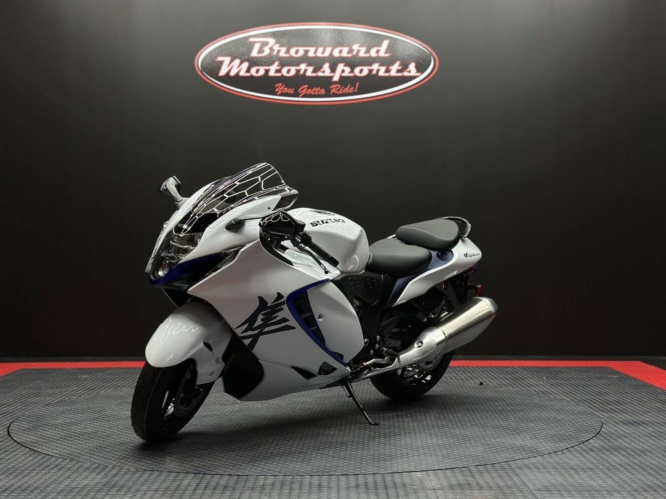 A photo of this 2026 Suzuki Hayabusa