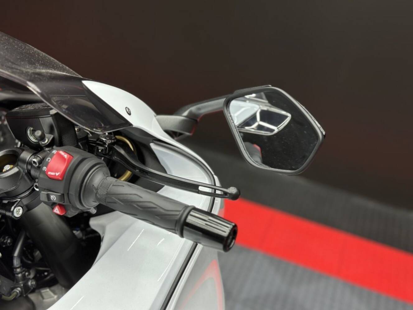 A photo of this 2026 Suzuki Hayabusa