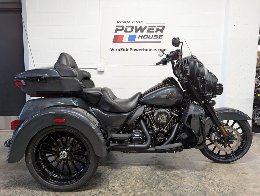 2025 Harley-Davidson® FLHTCUTG - Tri Glide® Ultra ULTRA CLASSIC in Sioux Falls, SD