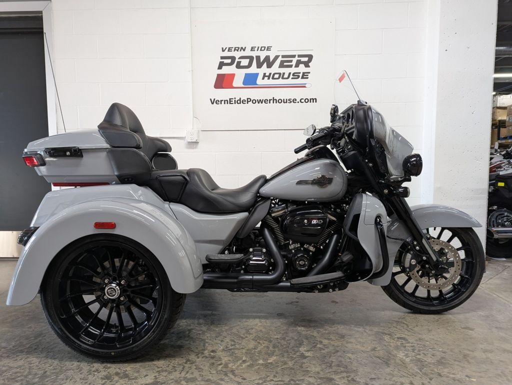 2025 Harley-Davidson® FLHTCUTG - Tri Glide® Ultra ULTRA CLASSIC in Sioux Falls, SD