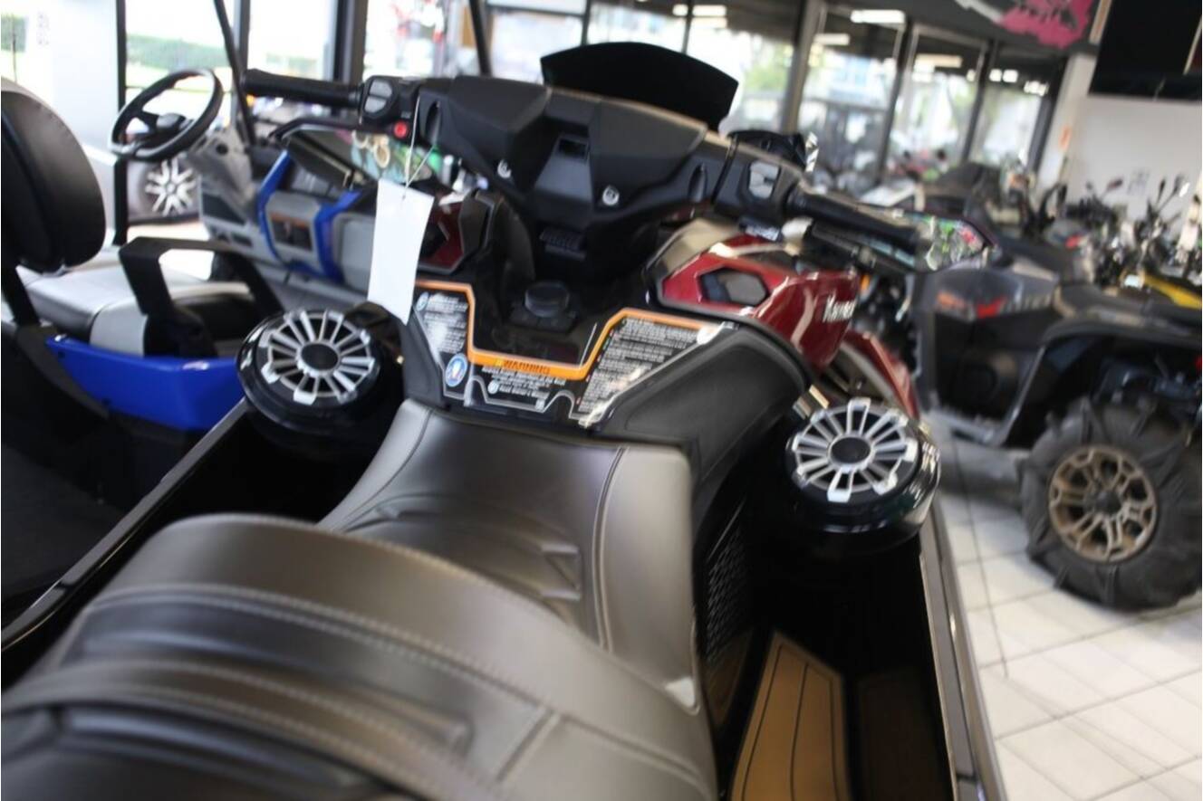 A photo of this 2026 Kawasaki Jet Ski® Ultra® 310 LX