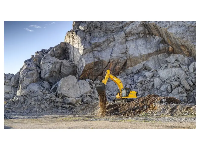 2026 JCB 370X