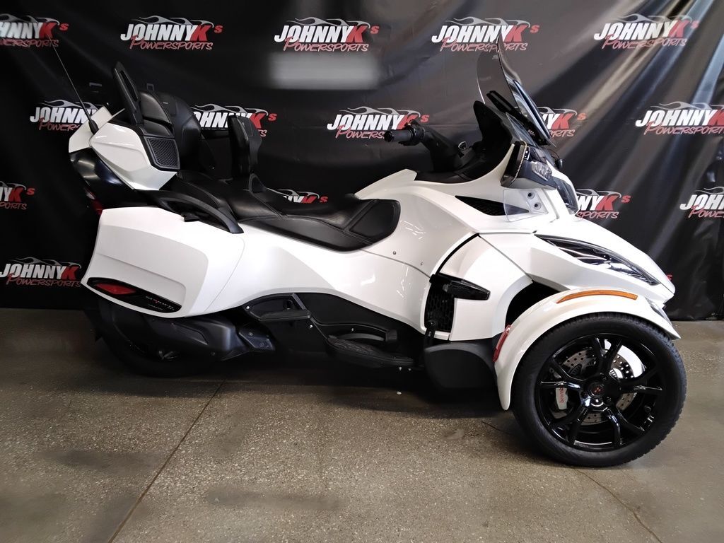 2019 Can-Am Spyder® RT Limited Dark Trike motorcycle