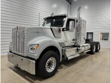 Commercial Truck Trader Spotlight: Kenworth W990 image