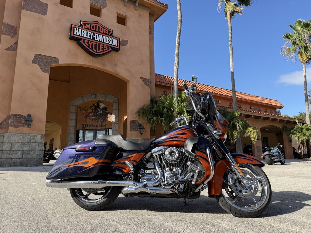 2015 Harley-Davidson CVO STREET GLIDE SPECIAL SPECIAL in Stuart, FL