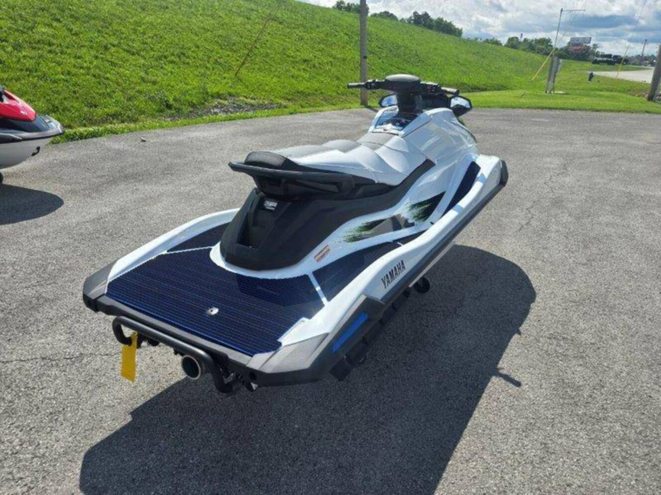 A photo of this 2026 Yamaha Waverunner VX Deluxe