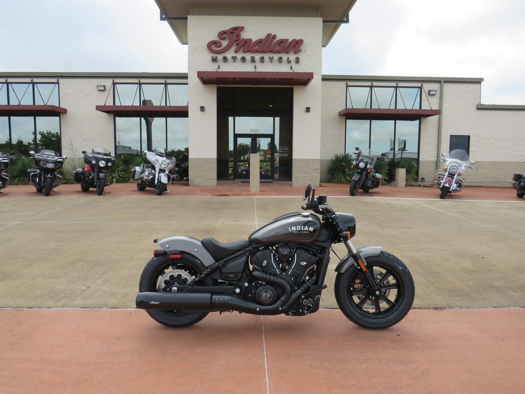 2026 Indian Motorcycle® Scout® Bobber Limited +Tech Heavy Metal Smoke BASE in Fort Worth, TX