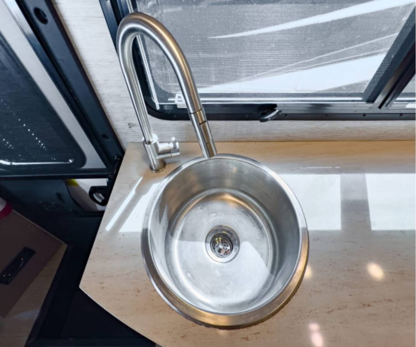 A photo of this 2021 Jayco MELBOURNE PRESTIGE 24RP