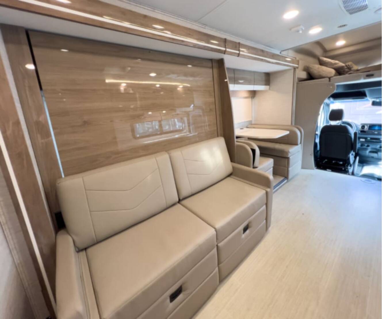 A photo of this 2021 Jayco MELBOURNE PRESTIGE 24RP
