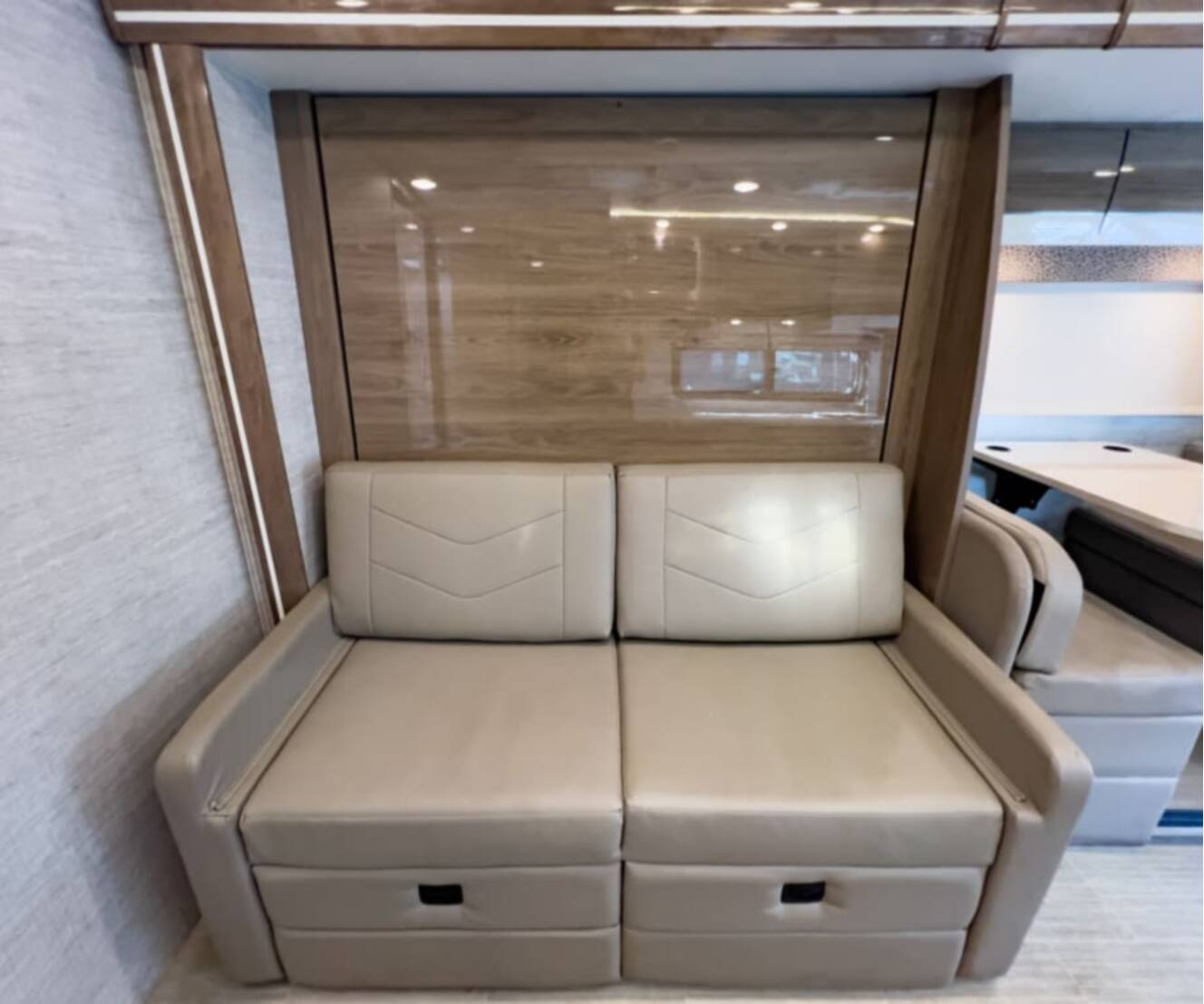 A photo of this 2021 Jayco MELBOURNE PRESTIGE 24RP