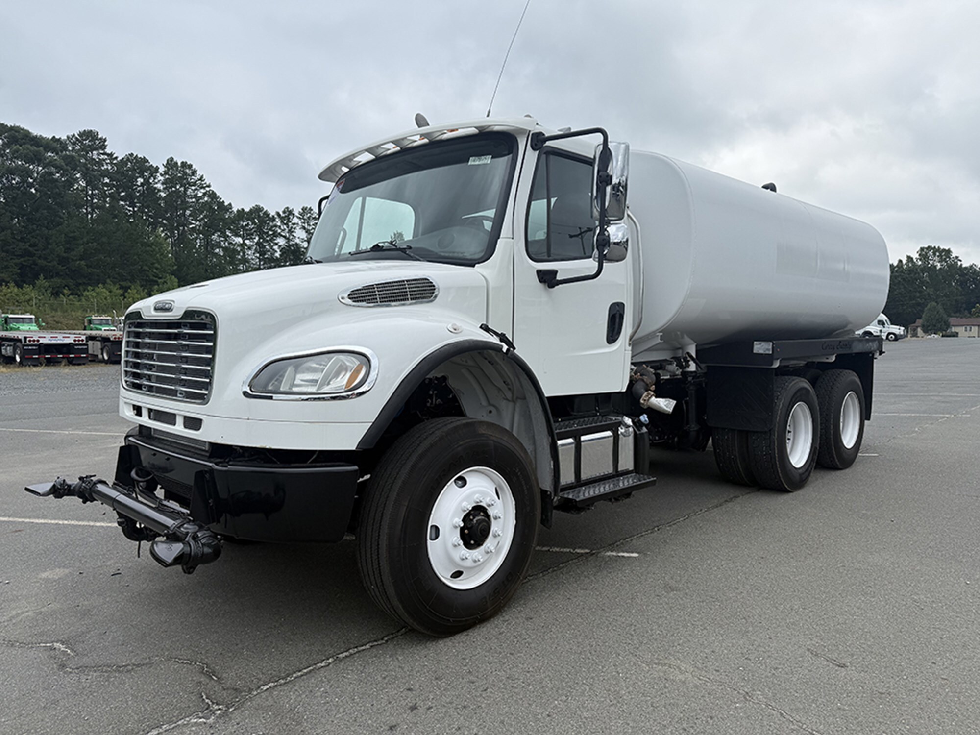 2017 FREIGHTLINER BUSINESS CLASS M2 106 in Albemarle, NC
