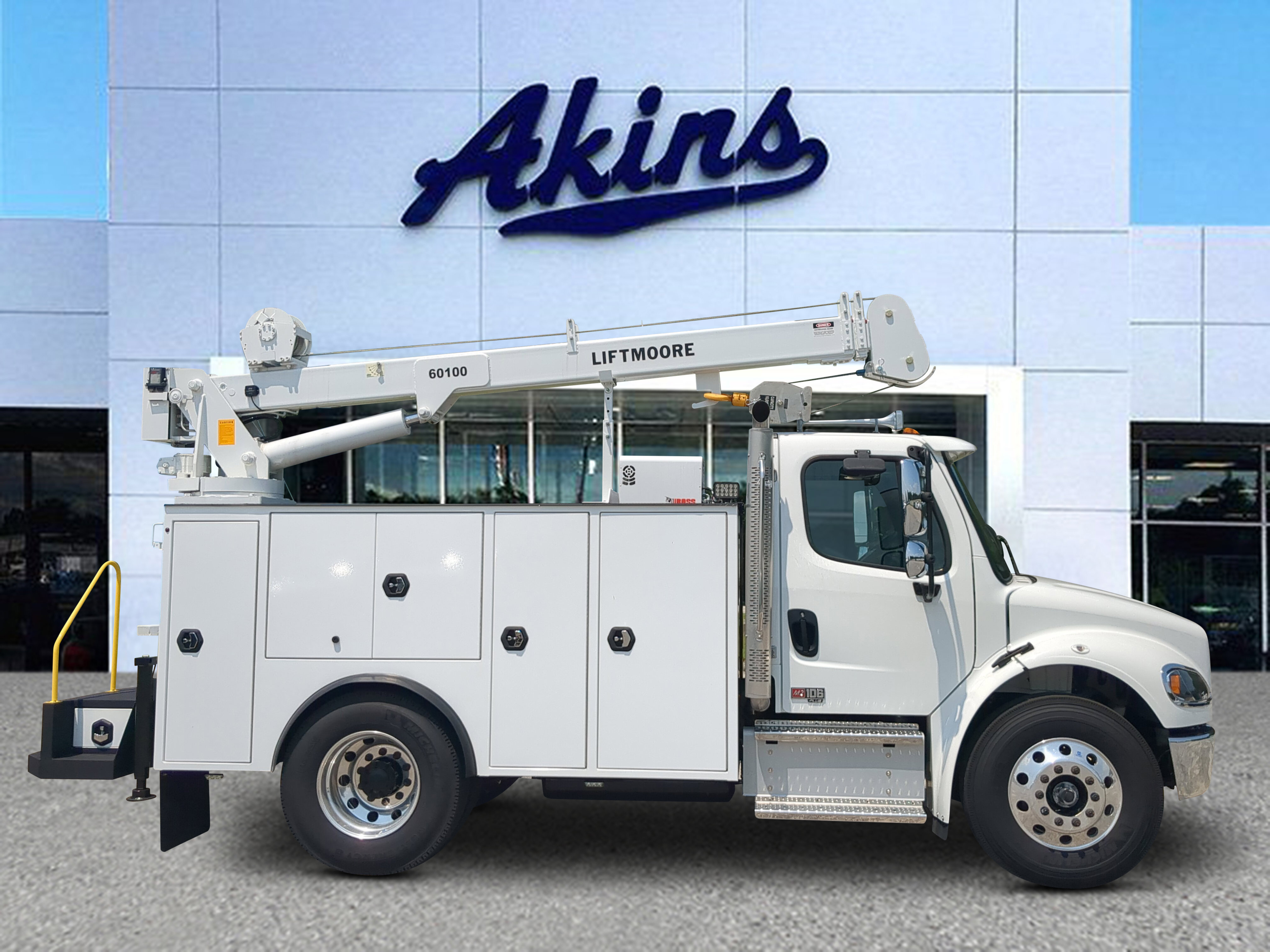 2025 FREIGHTLINER BUSINESS CLASS M2 106 in Winder, GA