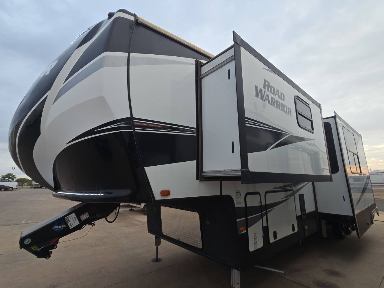 A photo of this 2021 Heartland ROAD WARRIOR 414RW