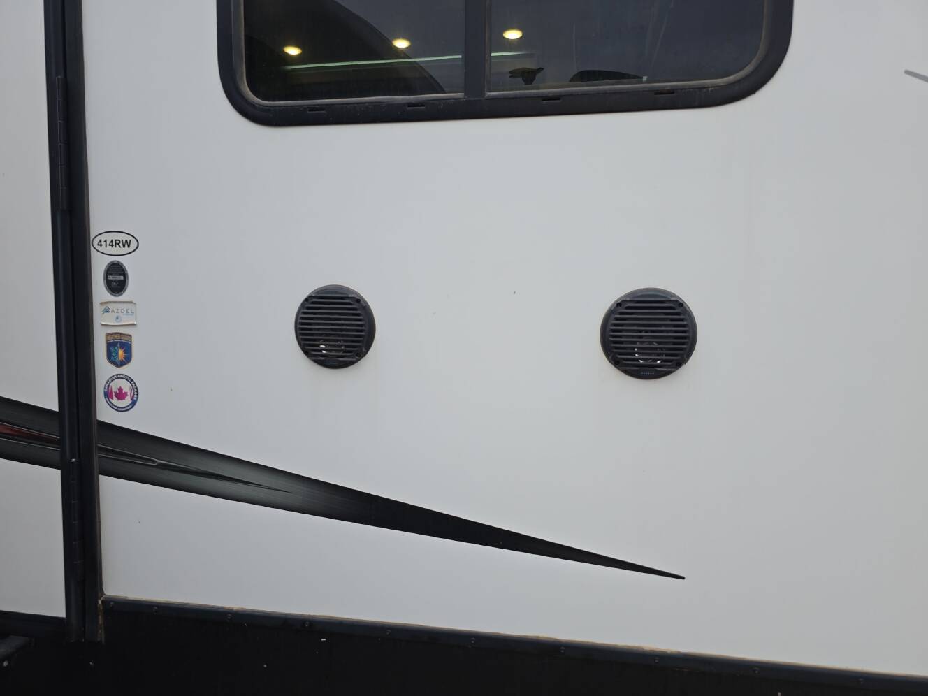 A photo of this 2021 Heartland ROAD WARRIOR 414RW