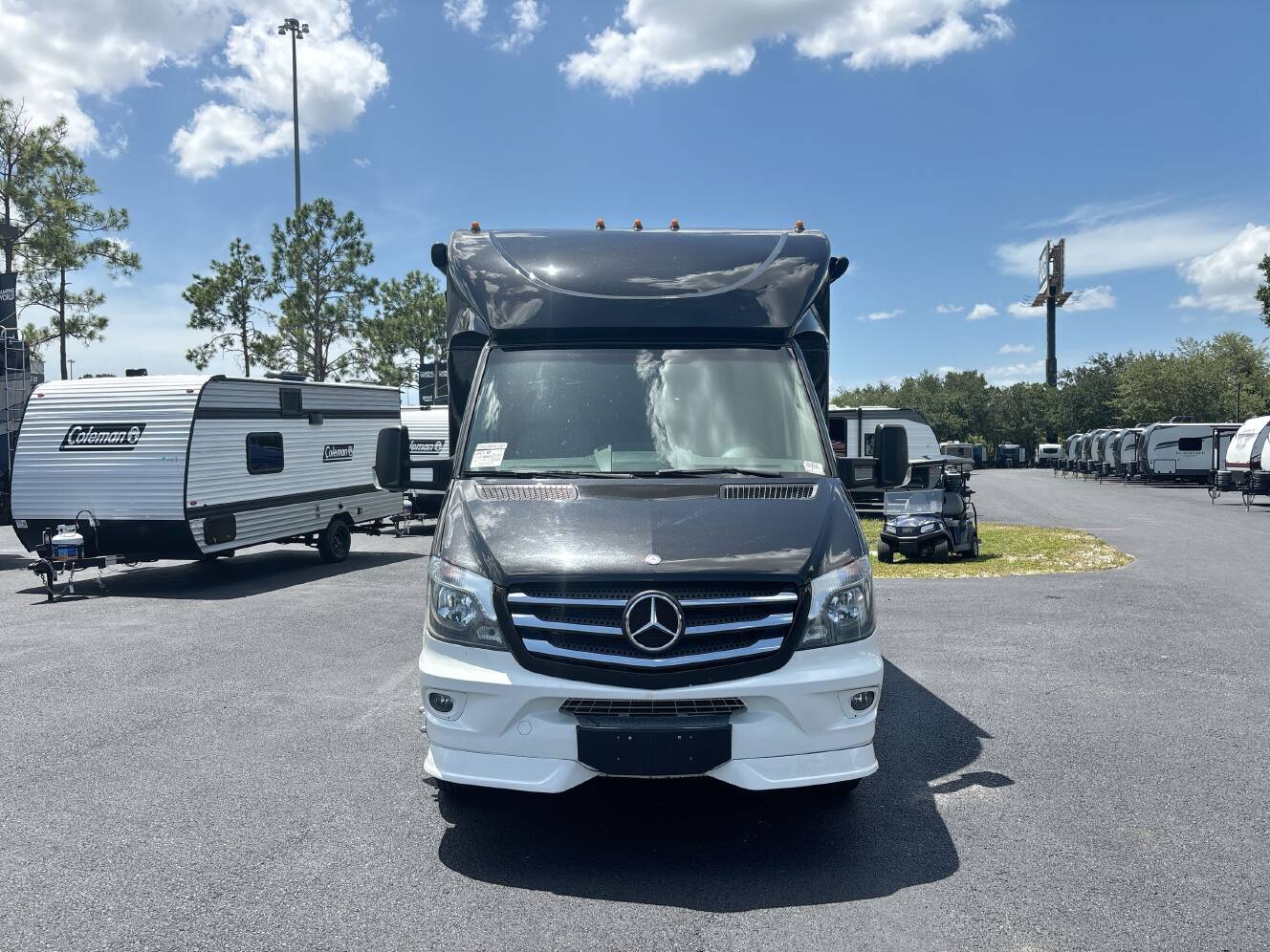 A photo of this 2016 Renegade Rv VILLAGIO 25RBS
