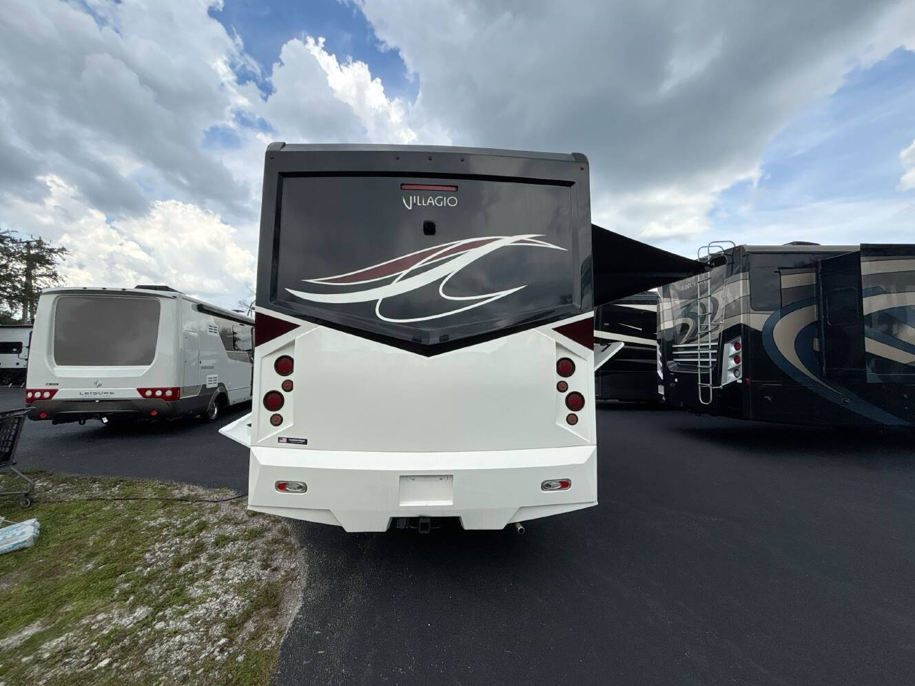 A photo of this 2016 Renegade Rv VILLAGIO 25RBS
