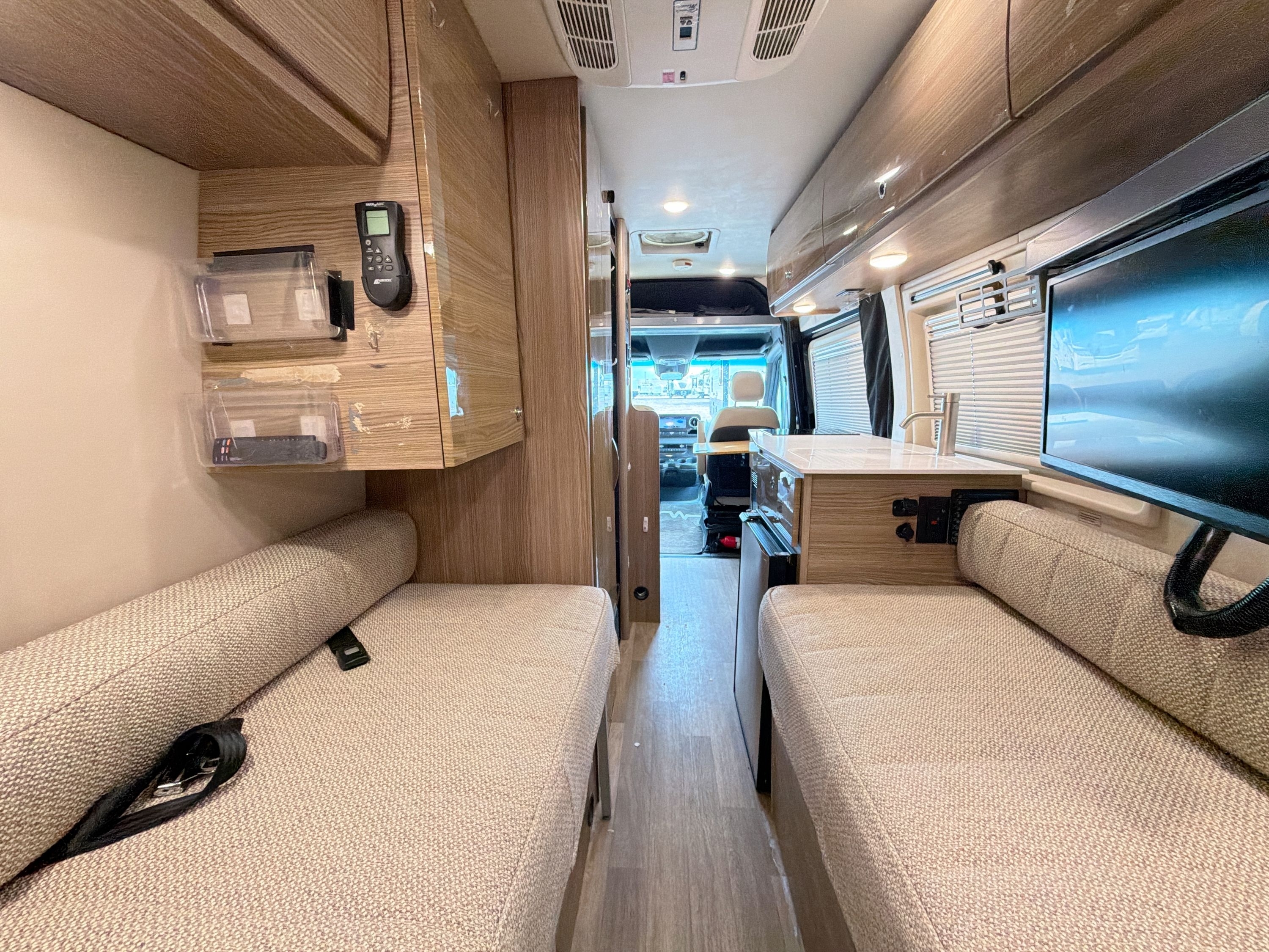 2022 Winnebago BOLDT 70BL Q70BL in longmont CO