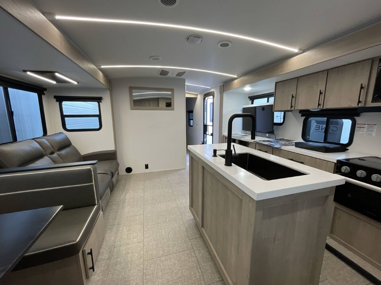 A photo of this 2025 Grand Design IMAGINE 2670MK