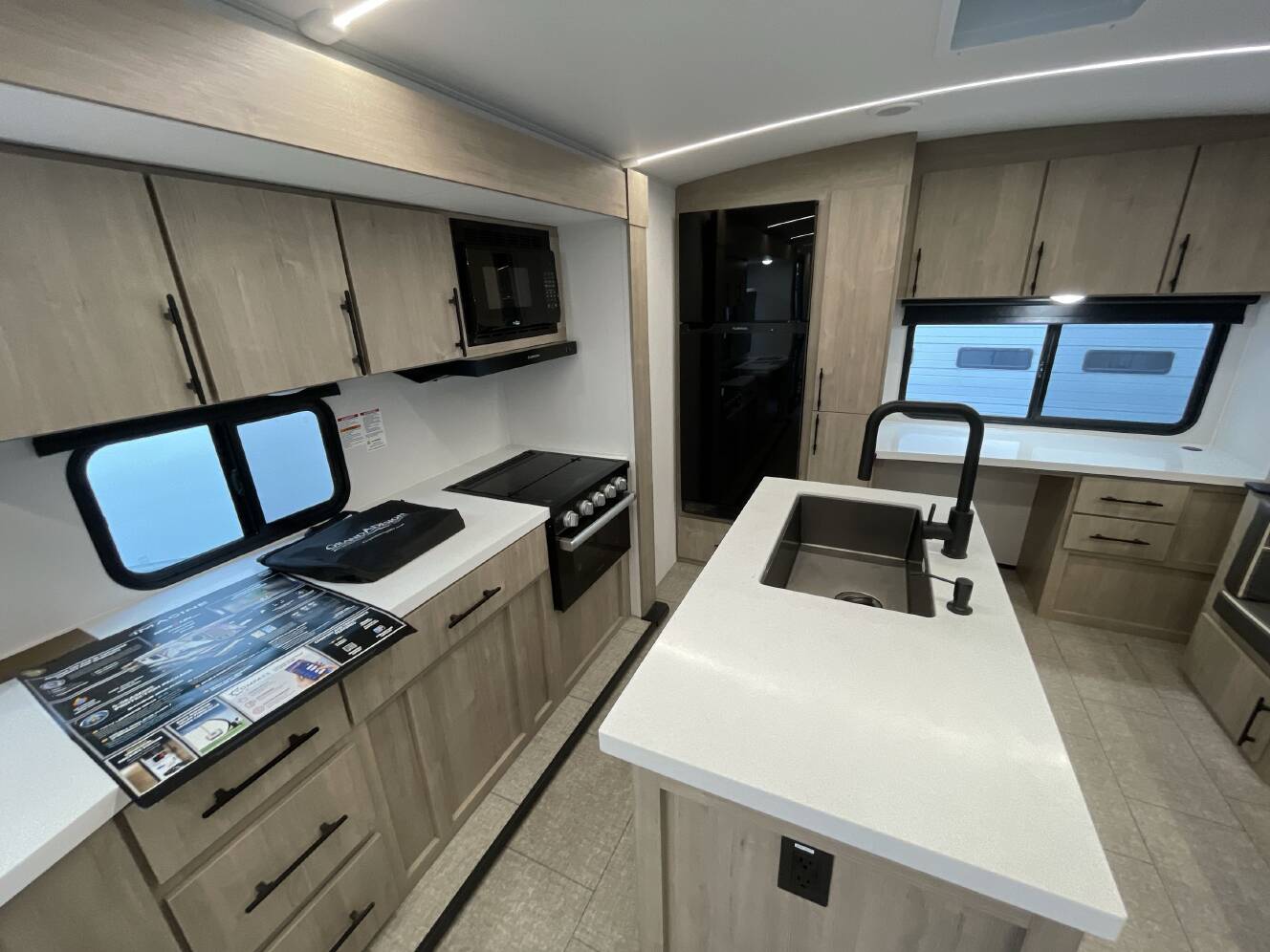 A photo of this 2025 Grand Design IMAGINE 2670MK