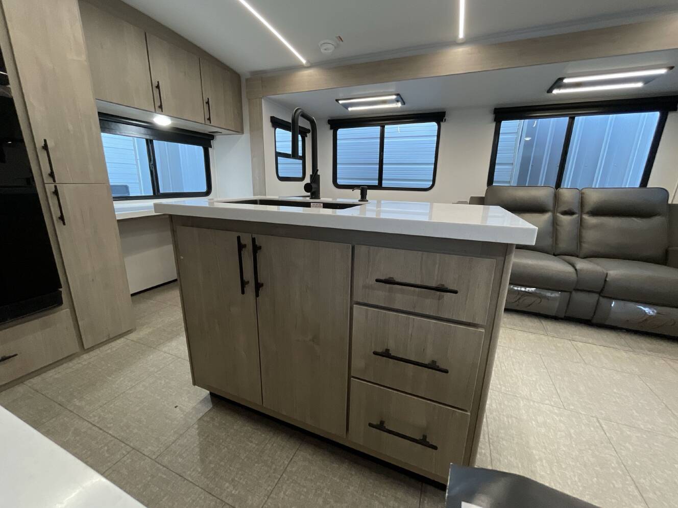 A photo of this 2025 Grand Design IMAGINE 2670MK